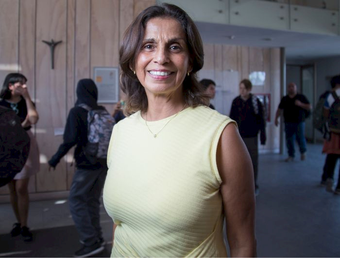 Con pesar la UC despide a la profesora de Psicología María Loreto Martínez, quien fue directora del programa Penta UC entre 2018 y 2022 
